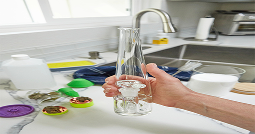 Ultimate Bong Cleaning Guide: Step-by-Step That Restores Function and Flavor