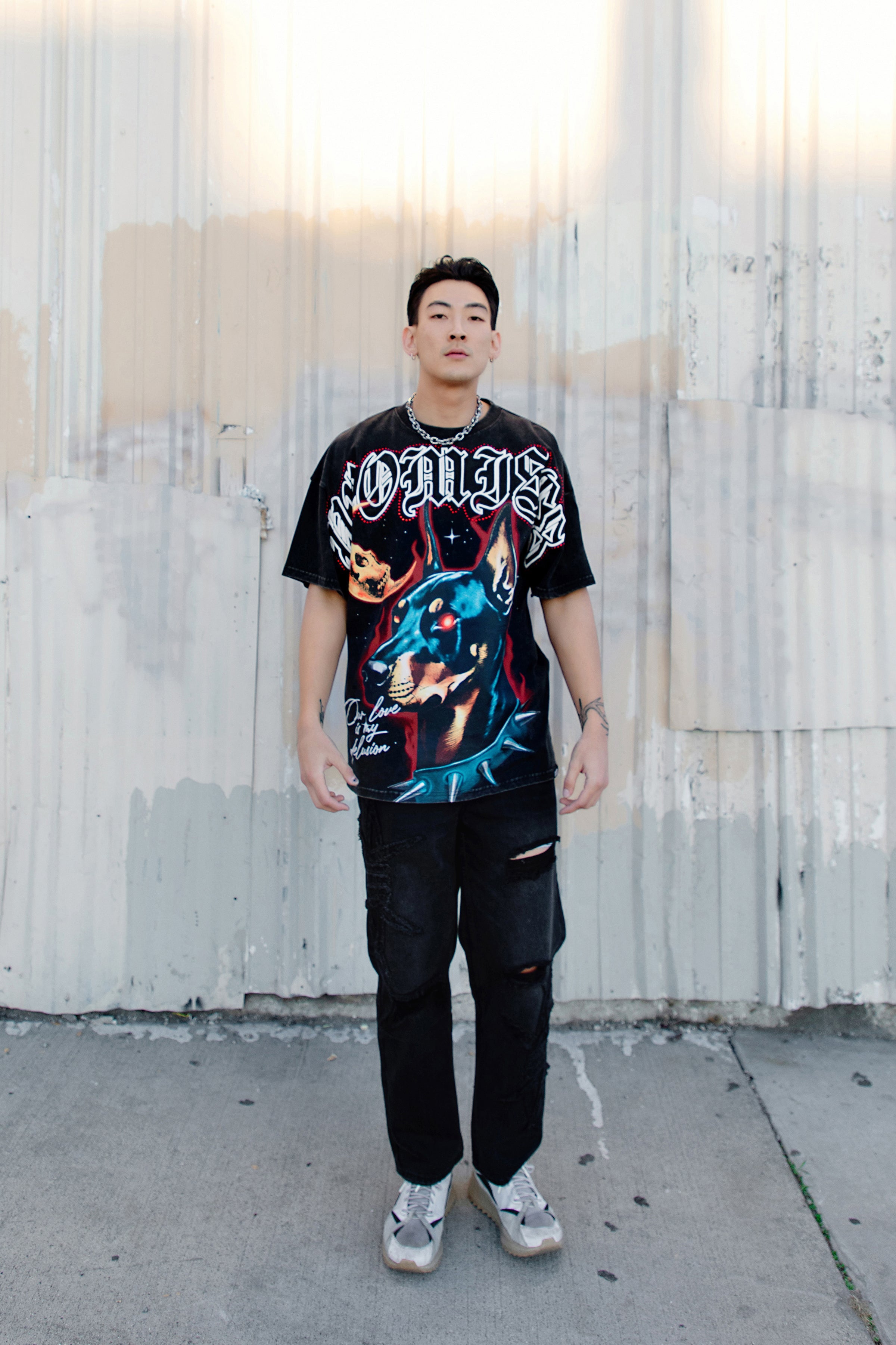 Delusion Tee Rhinestone