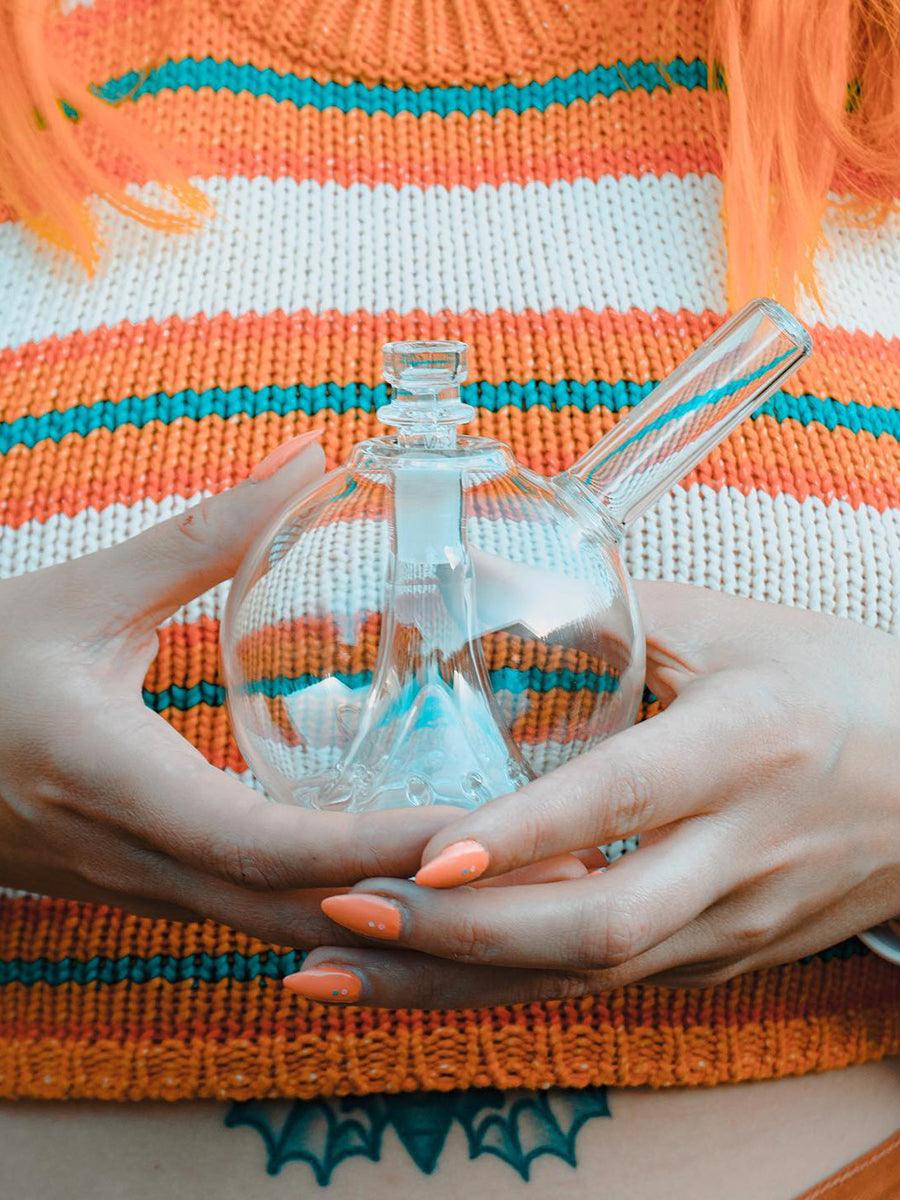 4.5-inch GRAV Globe Bubbler with borosilicate glass design