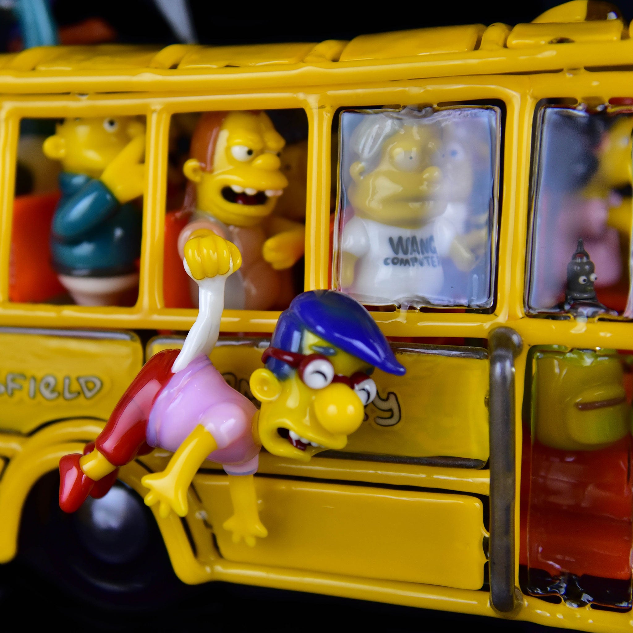 Simpsons Bus