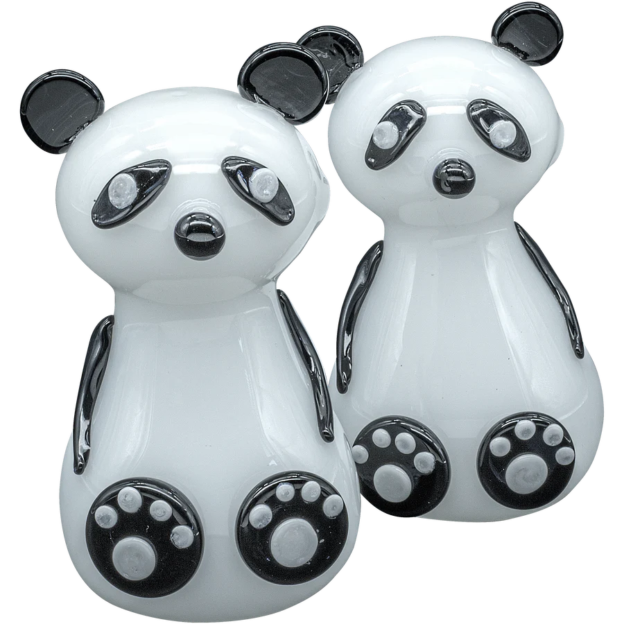 la-pipes-bored-panda-black-white-duo-front