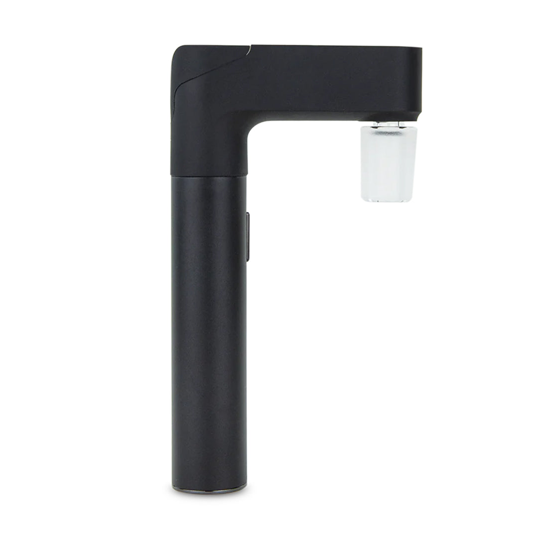 puffco pivot glass adapter connected to the puffco pivot device