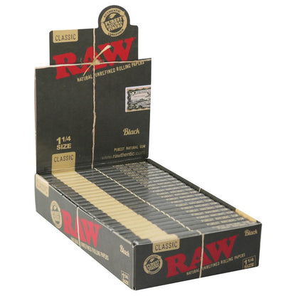 Black Classic Rolling Papers