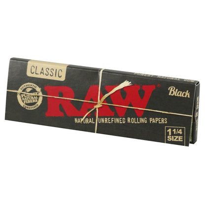 Black Classic Rolling Papers
