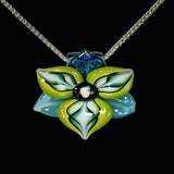 Trillium Flower Pendant - Green