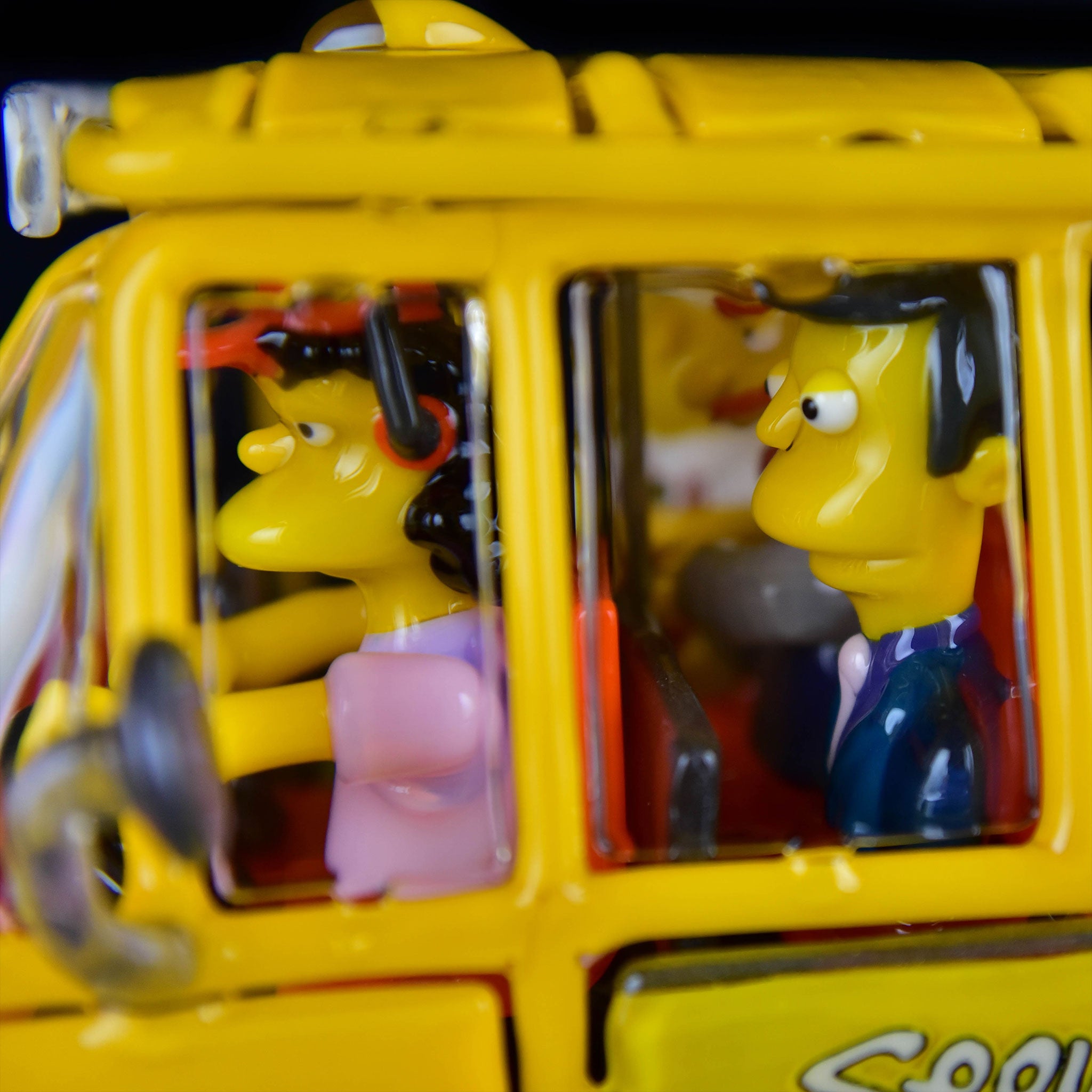 Simpsons Bus